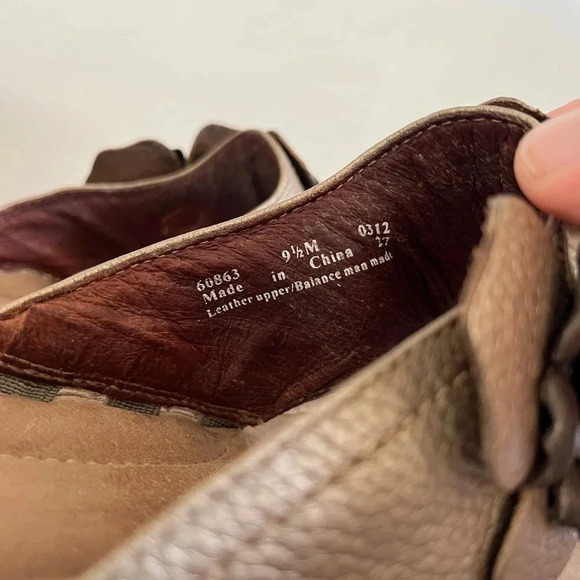 Clark Artisan Sz 9.5 Beaded Floral Metallic Platform Sandals Thongs Boho Femme - Picture 10 of 15